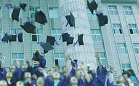 唯美畢業(yè)祝福語40句精選