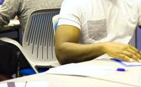 大學生寒假服務員社會實踐報告3篇(精華)