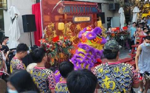 �_�I(y��)�c��gӭ�~����