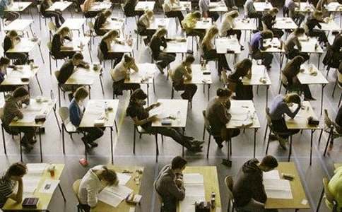 �P(gu��n)����ĩ��ԇ�V����(ͨ��10ƪ)