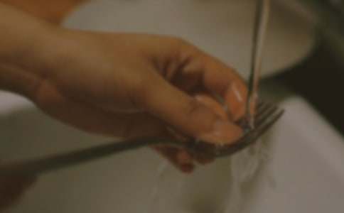 ϴ����ĵ��w��(hu��)