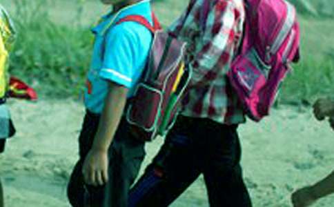 小學(xué)生暑期安全標(biāo)語