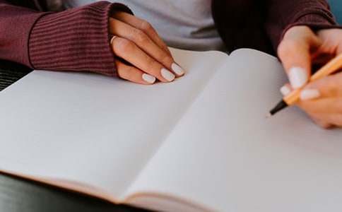 ������������600��3ƪ